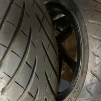 Coppia gomme metzeler con cerchio