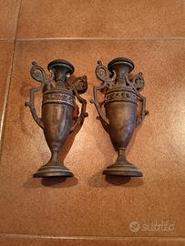 Coppia di candelabri  in peltro antico