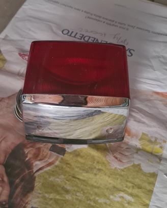 faro posteriore originale Suzuki Intruder Savage
