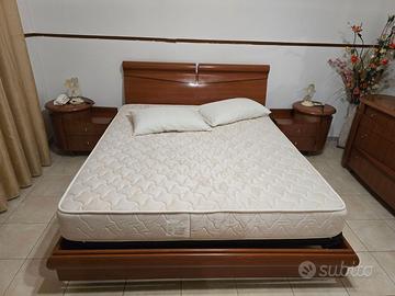 Camera da letto matrimoniale