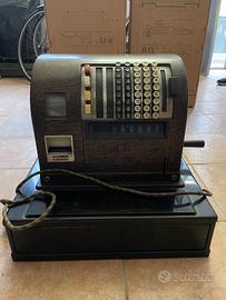 Registratore di cassa vintage 