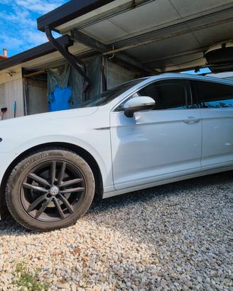 VOLKSWAGEN Passat Variant 2.0 TDI SCR EVO Business