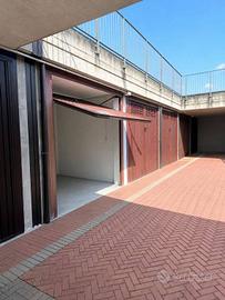Box / Garage di 17 m² a Leinì