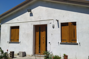 Terreno agricolo con immobile uso ufficio