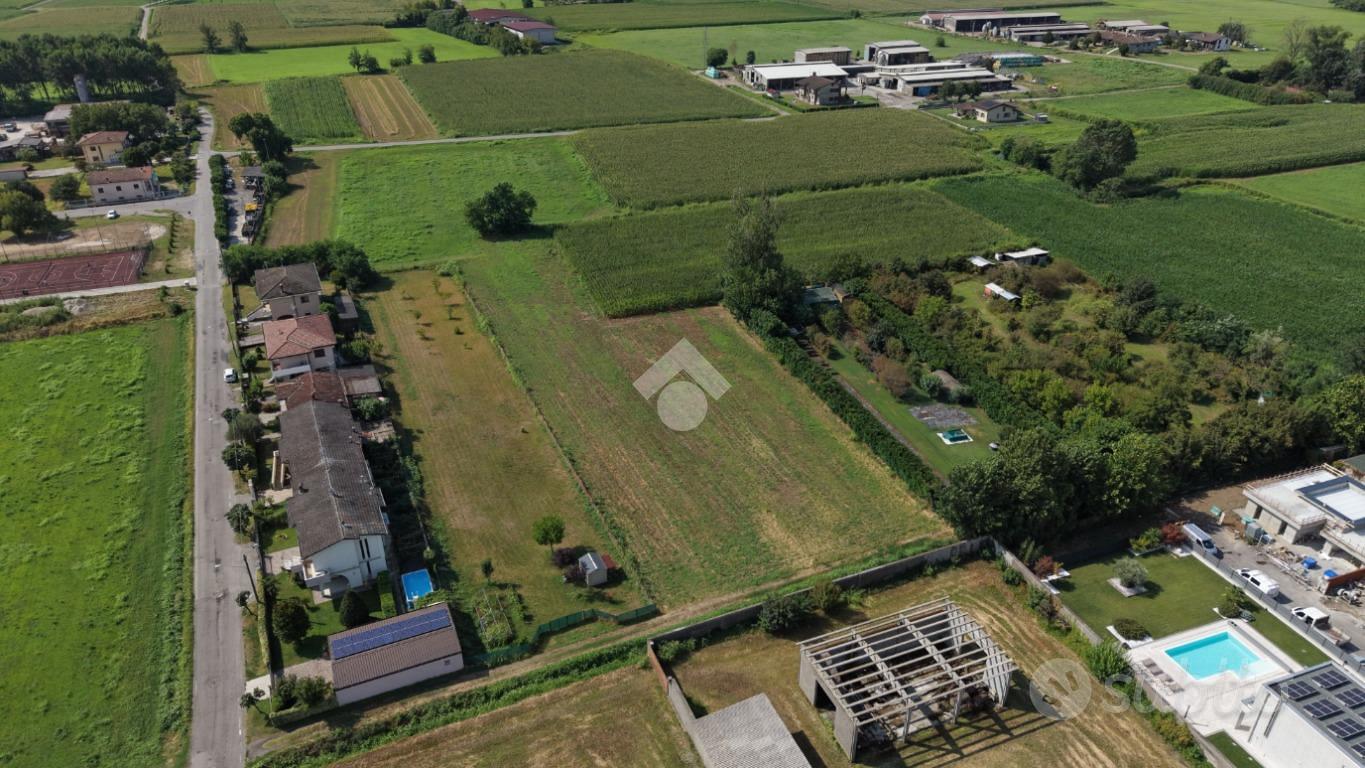 TERRENO A IZANO - Vista 2