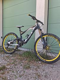 gt force carbon team