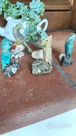 uccellini tropicali in pietre semipreziose