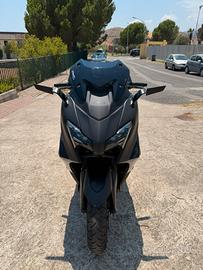 Yamaha TMAX 560