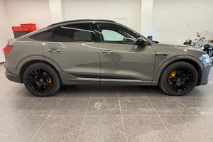 E-Tron Sportback 55 2x S line Black Edition