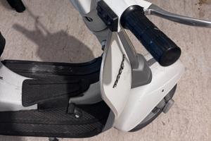 Piaggio Vespa 50 Special (V5B3) - 1978