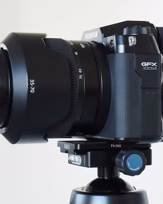Fujifilm GFX100S II  GF35-70