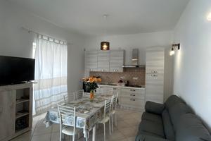 Trilocale da giugno annuale