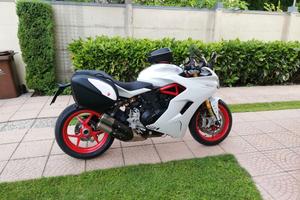 Moto Ducati Supersport S - 12/2017