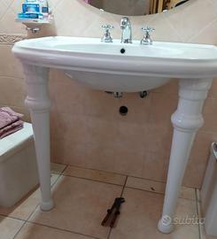 Lavandino stile barocco con rubinetto 