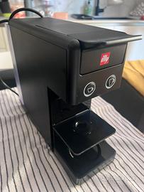 Macchine caffè capsule Illy