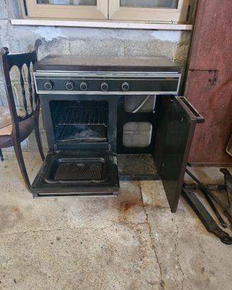 Cucina a Gas Vintage Bompani con Forno