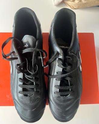 Scarpe da calcio in pelle Danese