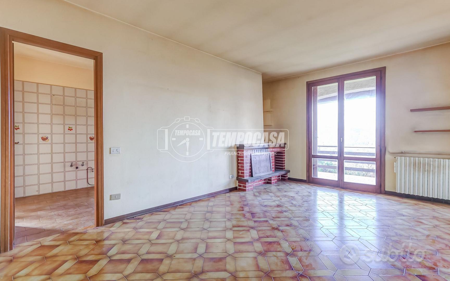 House in Luino, Creva - Vista 2