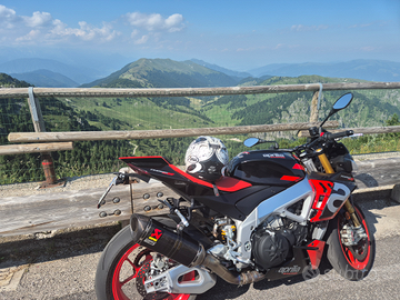 Aprilia tuono 1100 v4 factory