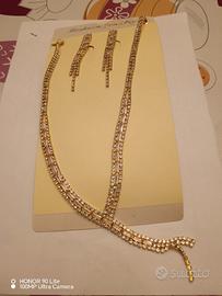 Set Collana e Orecchini Bigiotteria dorata 