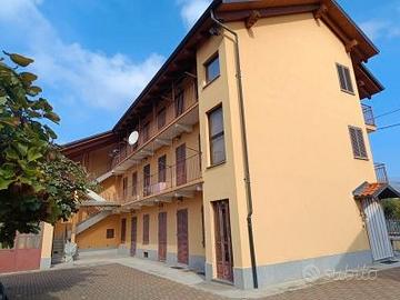 Possibili diverse metrature - cantina - box auto