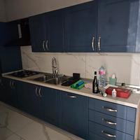 Cucina in legno attrezzata