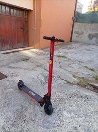 Monopattino elettrico Rosso Spillo One