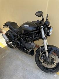 Ducati Monster 695
