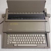 Macchina da scrivere Olivetti Lettera E 501