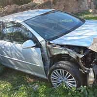 golf 5 serie incidentata per pezzi ricambio