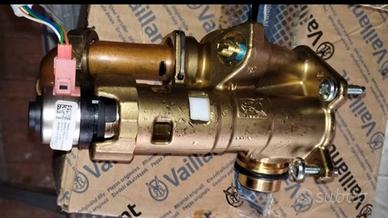 Vaillant 00202132682 valvola tre vie, ottone