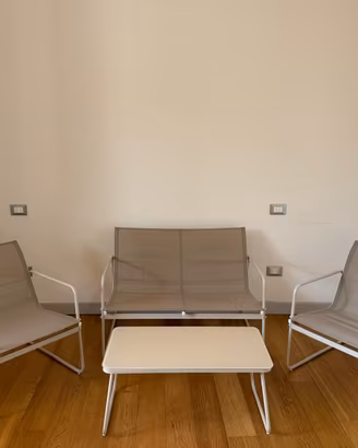 Set sedie e tavolo da giardino o balcone