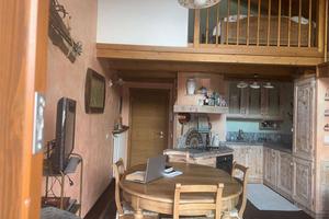 BORMIO affittiamo QUADRILOCALE con box e posti aut
