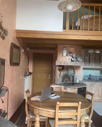 BORMIO affittiamo QUADRILOCALE con box e posti aut