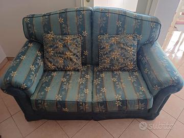 Divano artigianale - pari al nuovo