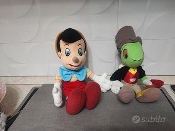 peluche pinocchio e grillo parlante 