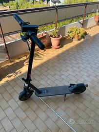 Monopattino elettrico pieghevole
