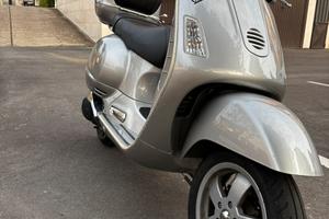 Vespa GT200L