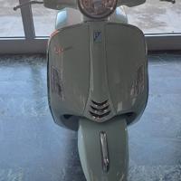 Piaggio Vespa 300 GTV - 2024