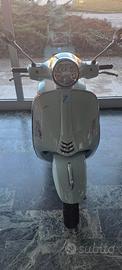 Piaggio Vespa 300 GTV - 2024