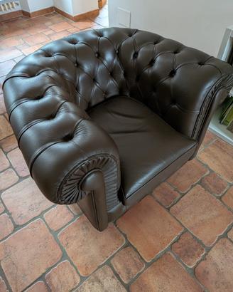 Poltrona Chesterfield in vera pelle