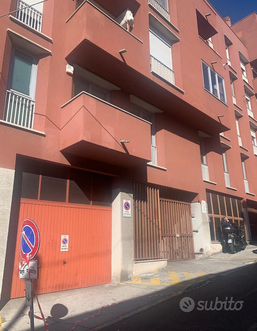 Subito B.G. REAL ESTATE SRL Rif.515 box auto trieste Garage e