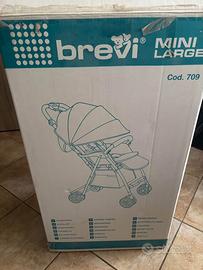 Passeggino ultraleggero, si chiude con una mano