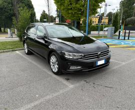 Volkswagen Passat 2.0 150 CV BUSINESS