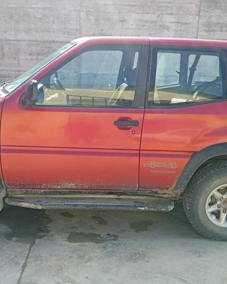 NISSAN Terrano II 2.7 Tdi 3 porte SE