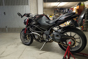 MV Brutale 910S Starfighter