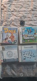 4 giochi nintendo DS + scheda R4