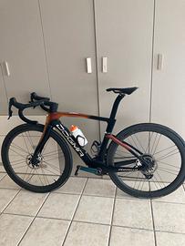 Kit telaio Pinarello dogma F e manubrio