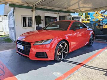 AUDI TT Coupé 2.0 TFSI quattro S line competitio
