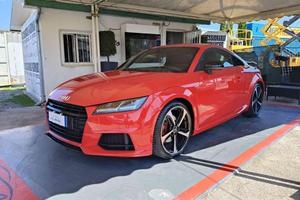 AUDI TT Coupé 2.0 TFSI quattro S line competitio